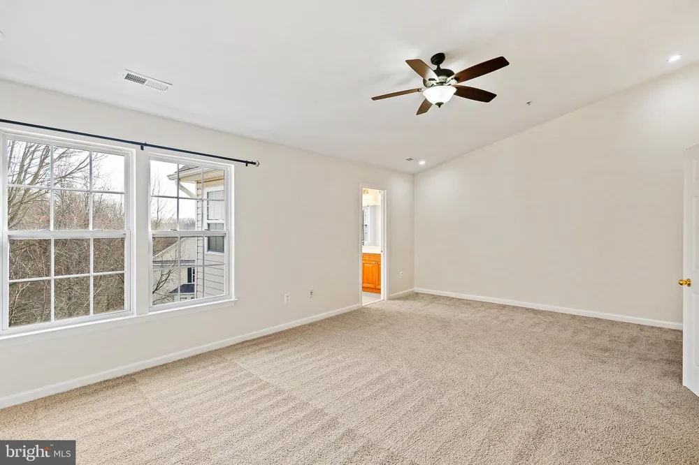 9939 FRAGRANT LILIES WAY Laurel, MD 20723