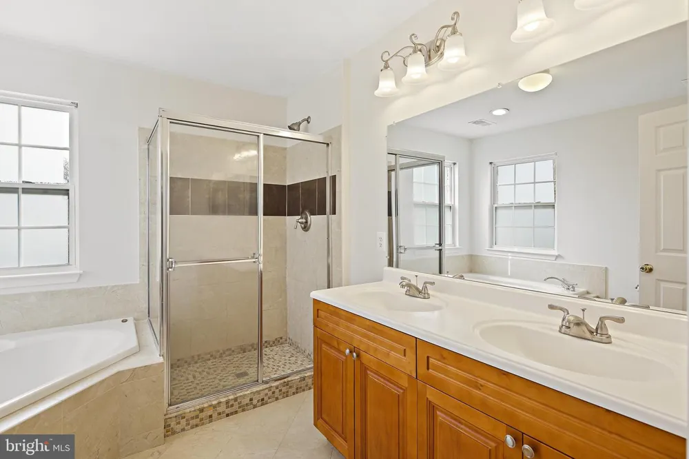 9939 FRAGRANT LILIES WAY Laurel, MD 20723