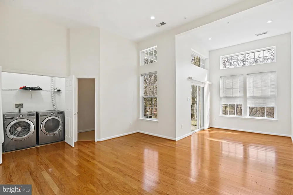 9939 FRAGRANT LILIES WAY Laurel, MD 20723