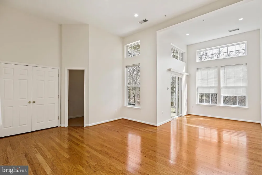 9939 FRAGRANT LILIES WAY Laurel, MD 20723