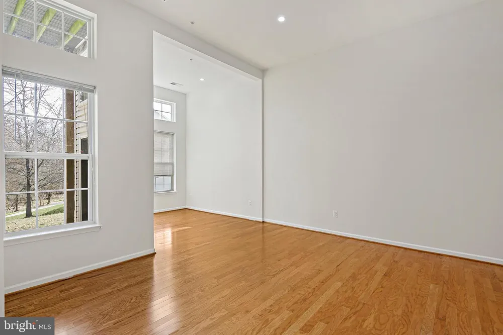9939 FRAGRANT LILIES WAY Laurel, MD 20723