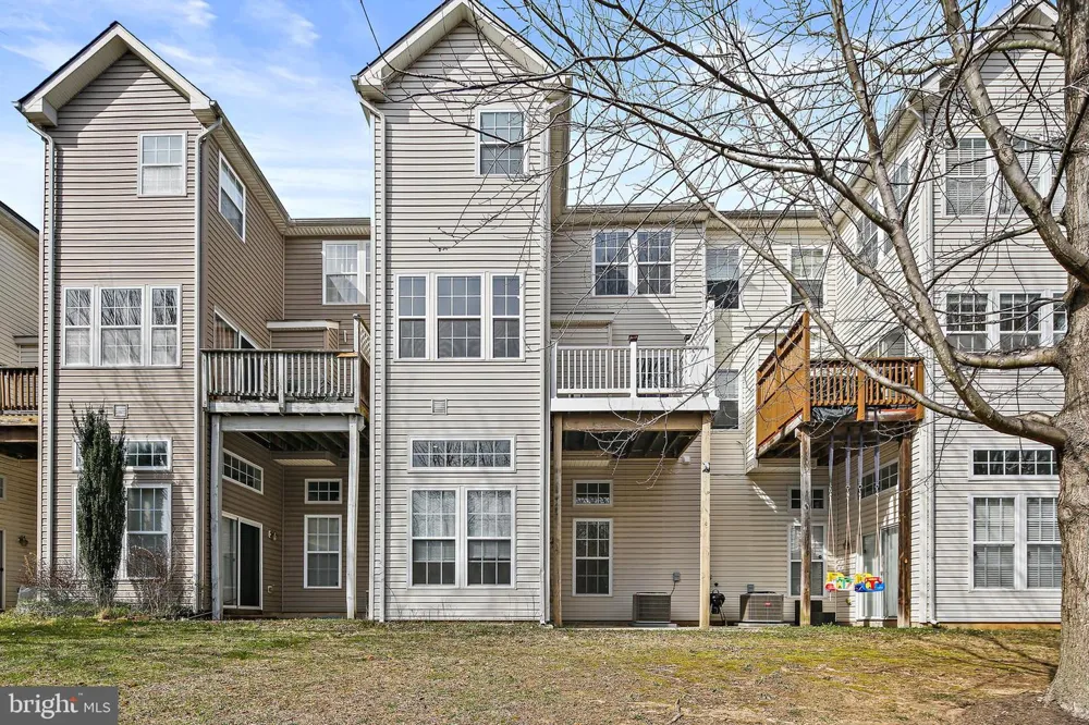 9939 FRAGRANT LILIES WAY Laurel, MD 20723