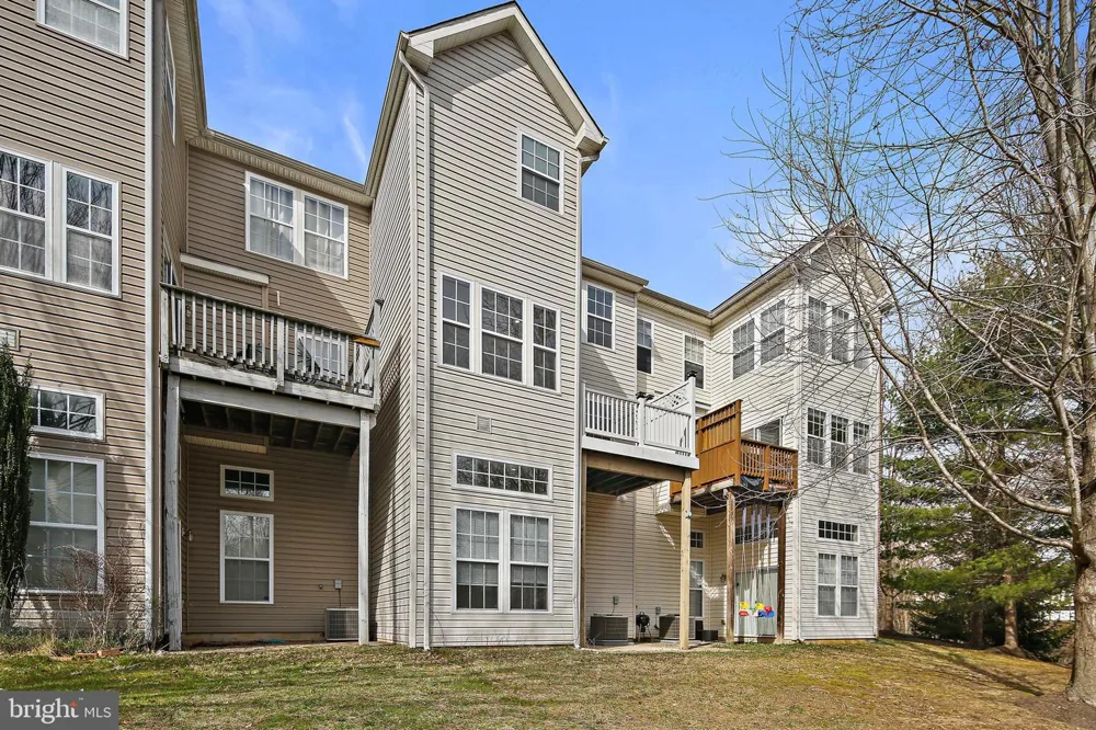 9939 FRAGRANT LILIES WAY Laurel, MD 20723