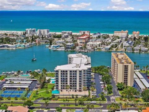 670 ISLAND WAY #800