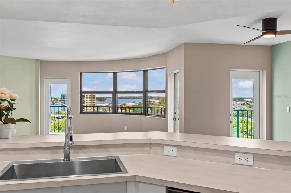 670 ISLAND WAY #800 Clearwater Beach, FL 33767