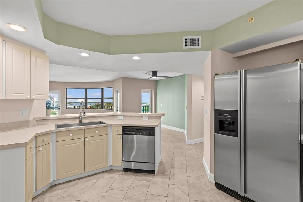 670 ISLAND WAY #800 Clearwater Beach, FL 33767