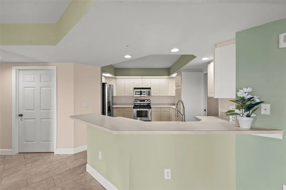 670 ISLAND WAY #800 Clearwater Beach, FL 33767