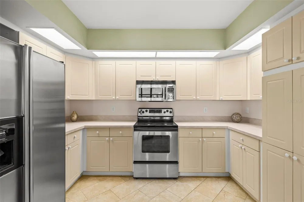 670 ISLAND WAY #800 Clearwater Beach, FL 33767