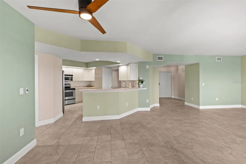 670 ISLAND WAY #800 Clearwater Beach, FL 33767