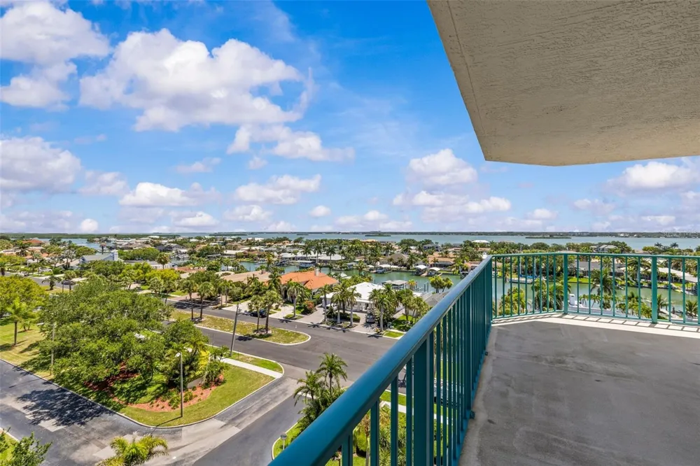 670 ISLAND WAY #800 Clearwater Beach, FL 33767