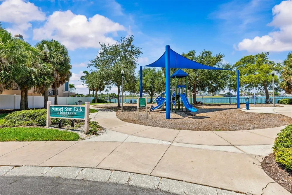 670 ISLAND WAY #800 Clearwater Beach, FL 33767