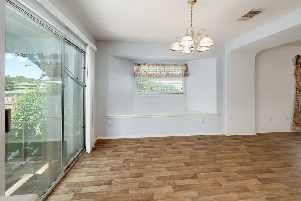 1621 Apollo Circle Round Rock, TX 78664