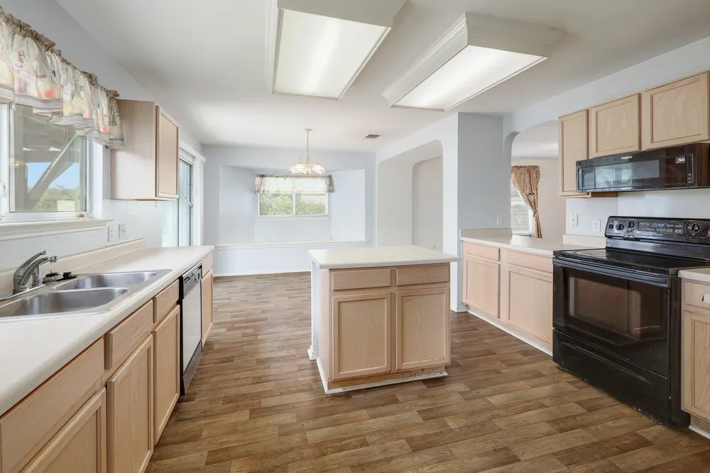 1621 Apollo Circle Round Rock, TX 78664