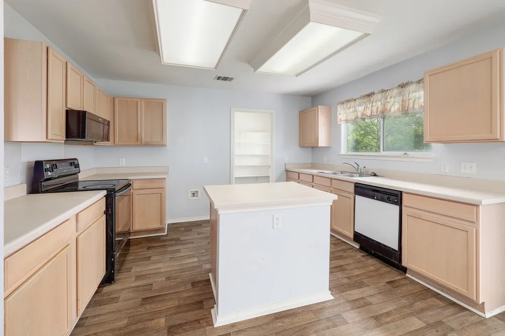 1621 Apollo Circle Round Rock, TX 78664