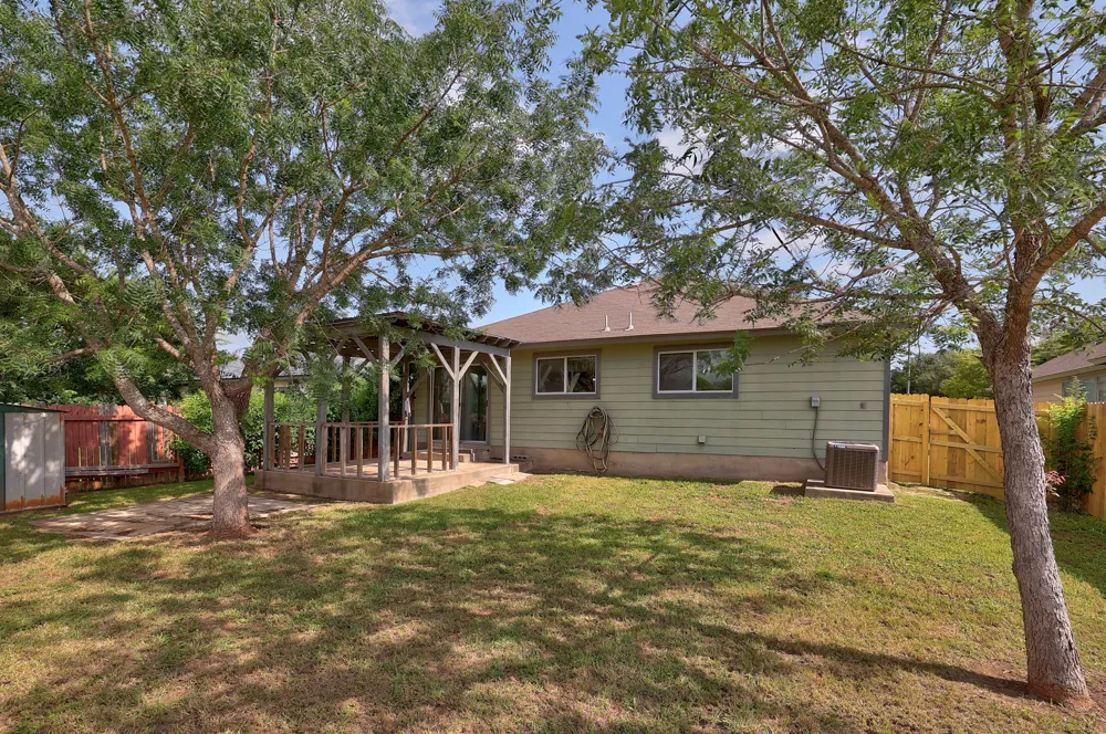 1621 Apollo Circle Round Rock, TX 78664