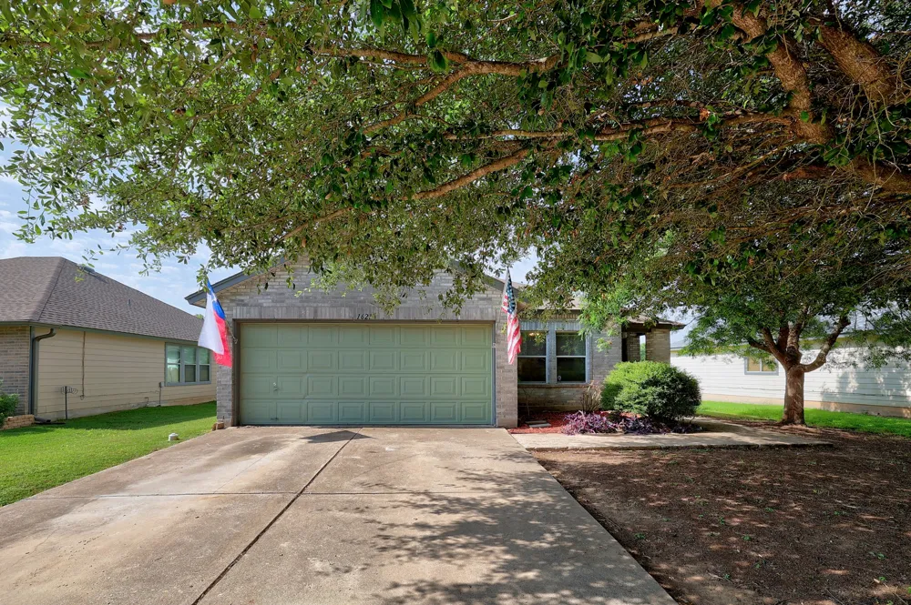 1621 Apollo Circle Round Rock, TX 78664