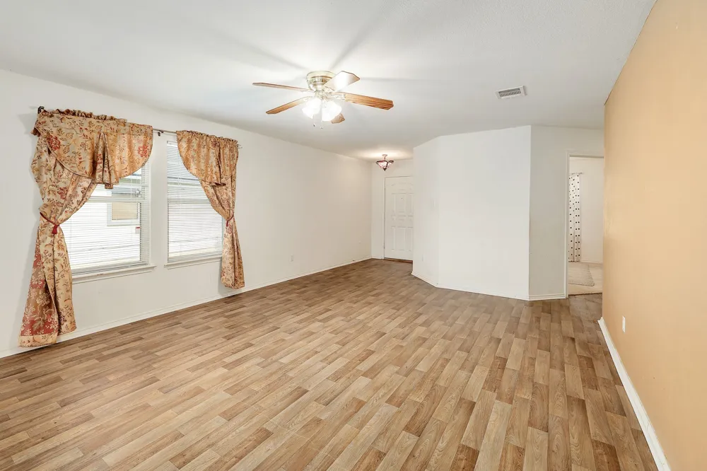 1621 Apollo Circle Round Rock, TX 78664