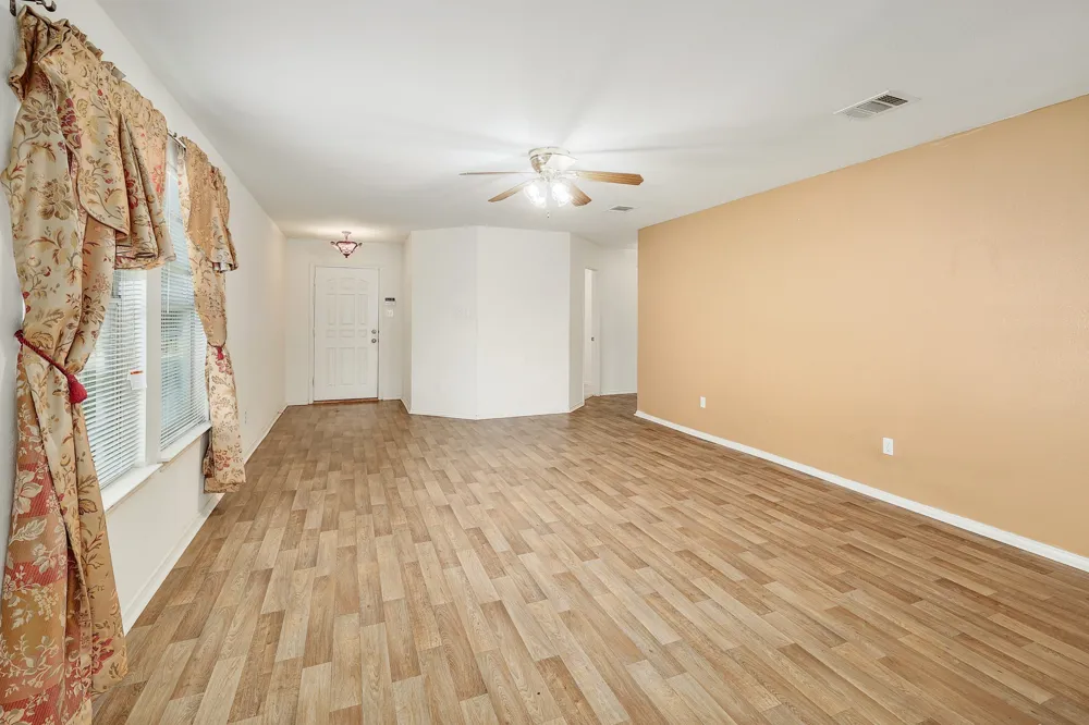 1621 Apollo Circle Round Rock, TX 78664