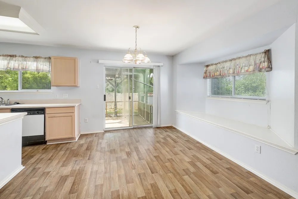 1621 Apollo Circle Round Rock, TX 78664