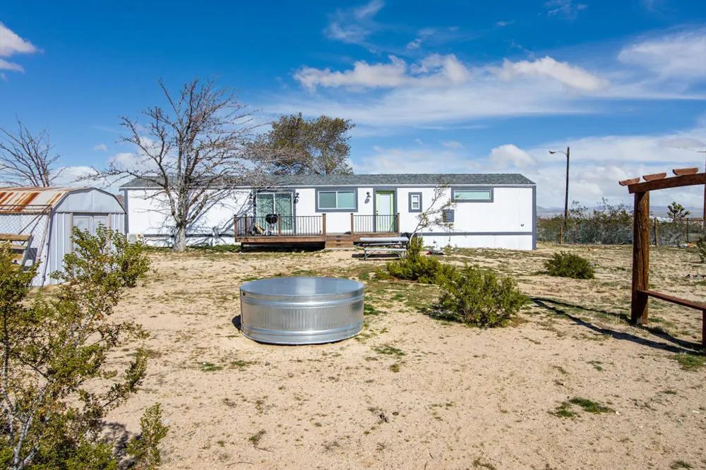 61186 Sespe Street Landers, CA 92285