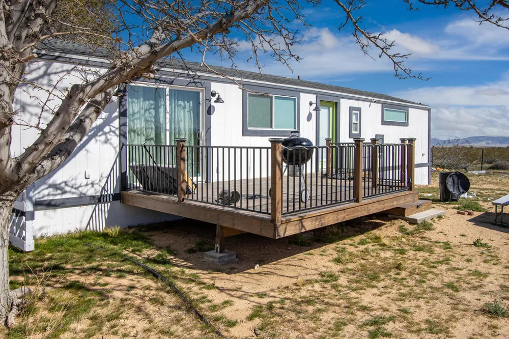 61186 Sespe Street Landers, CA 92285