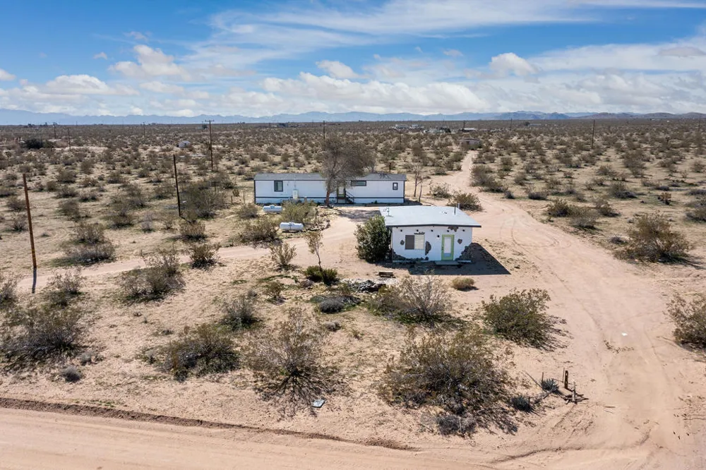 61186 Sespe Street Landers, CA 92285