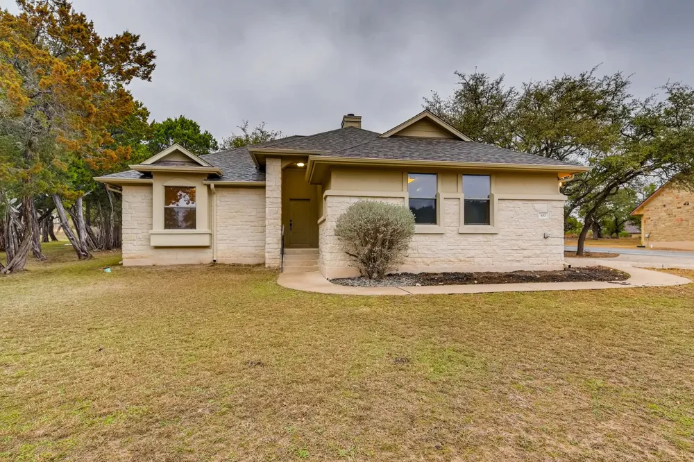 300 S Venture Boulevard S Lago Vista, TX 78645