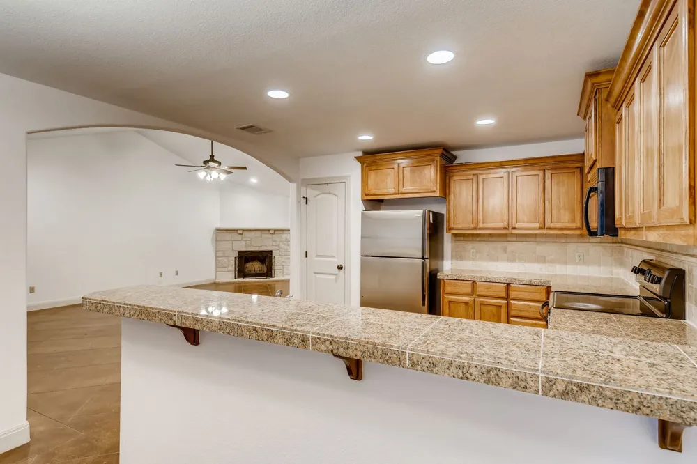 300 S Venture Boulevard S Lago Vista, TX 78645
