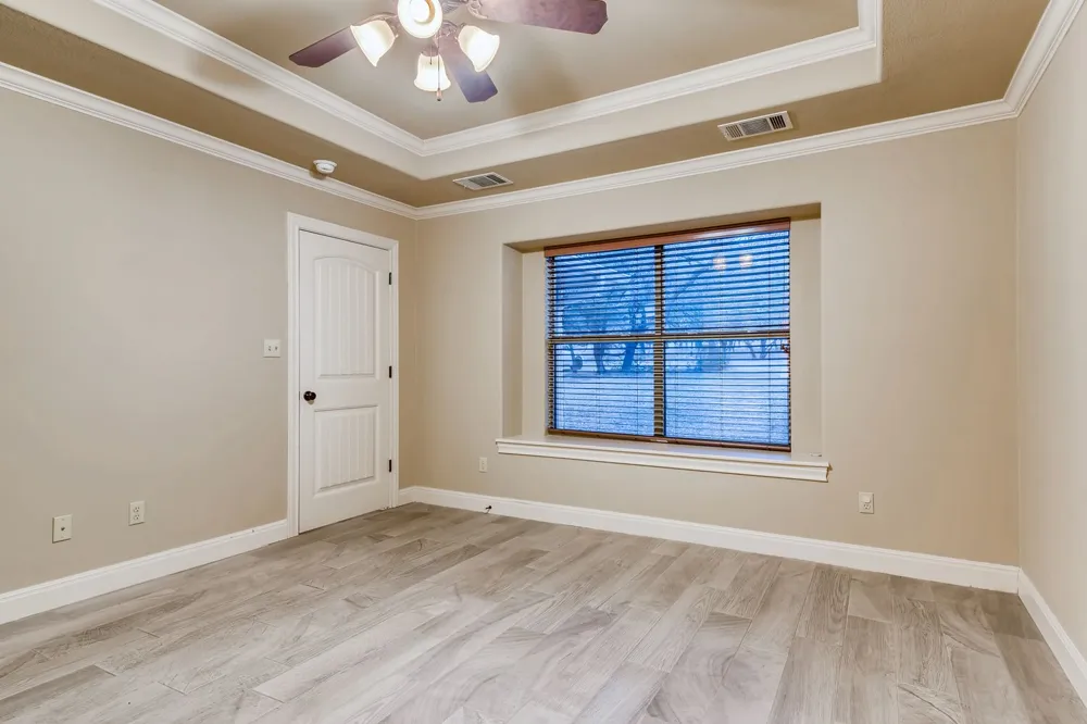 300 S Venture Boulevard S Lago Vista, TX 78645