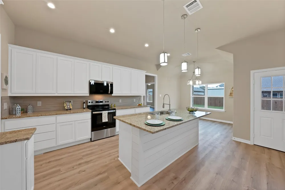 109 Panther Loop Mabank, TX 75147