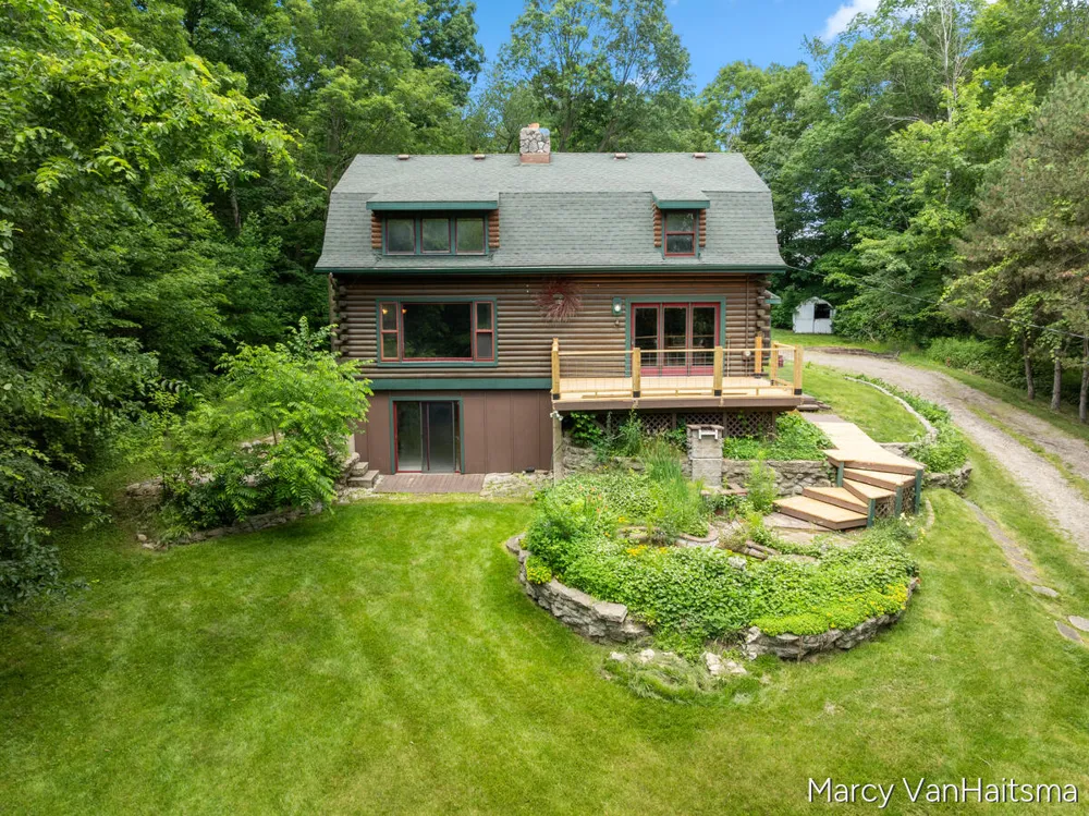 5837 Warner Street Allendale, MI 49401