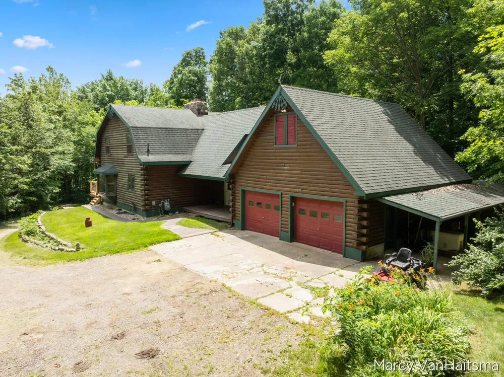 5837 Warner Street Allendale, MI 49401
