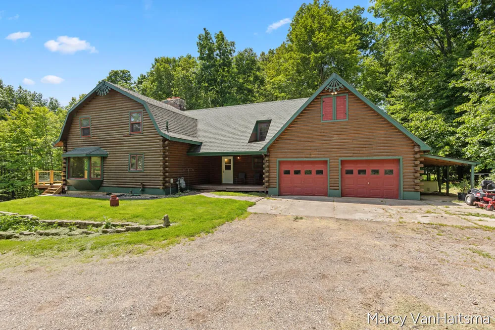 5837 Warner Street Allendale, MI 49401