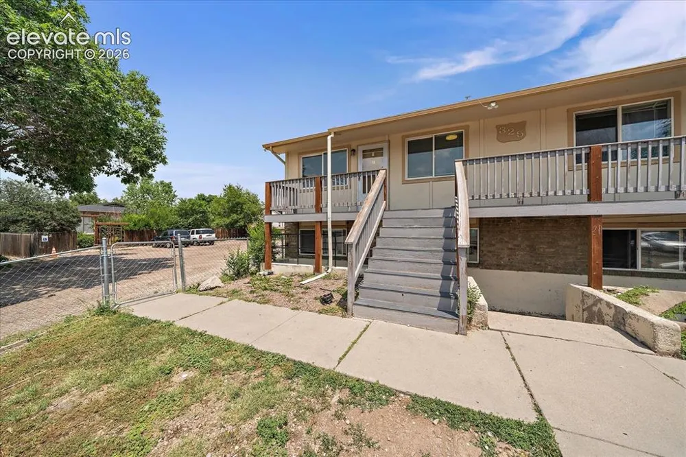 325 Bonnie Court Colorado Springs, CO 80916