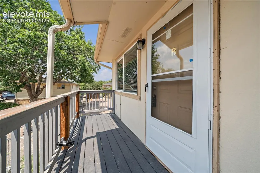 325 Bonnie Court Colorado Springs, CO 80916