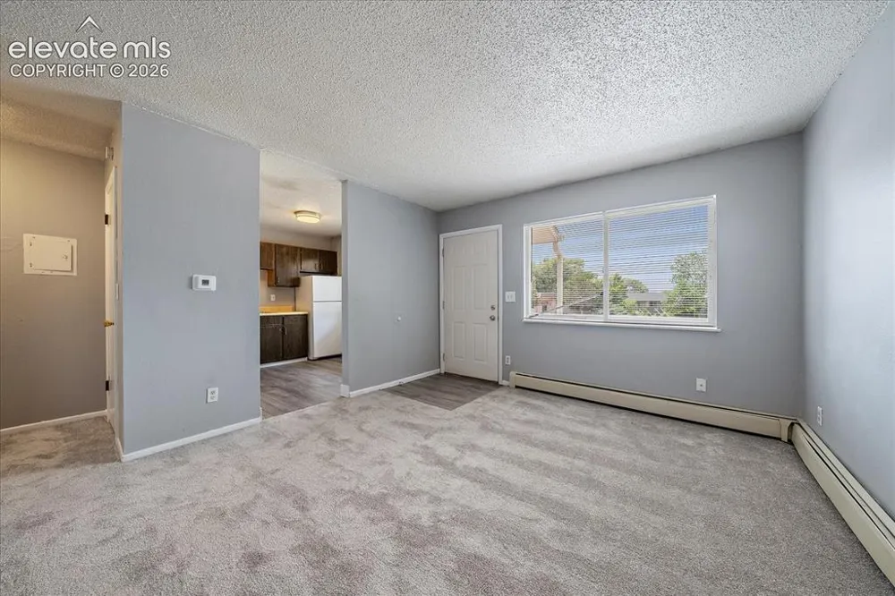 325 Bonnie Court Colorado Springs, CO 80916