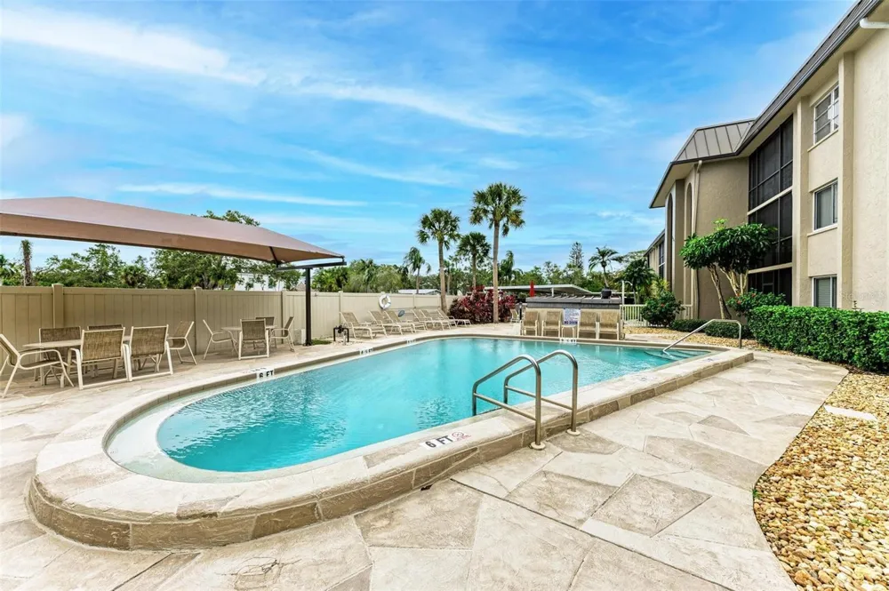 6470 HOLLYWOOD BOULEVARD #307 Sarasota, FL 34231