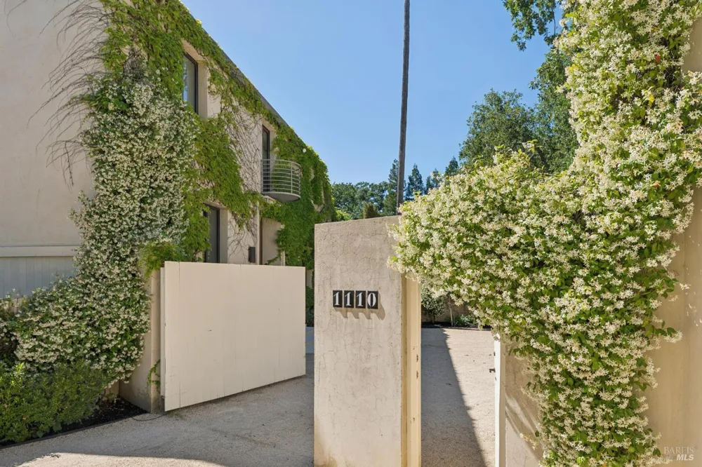 1110 Bale Lane Calistoga, CA 94515