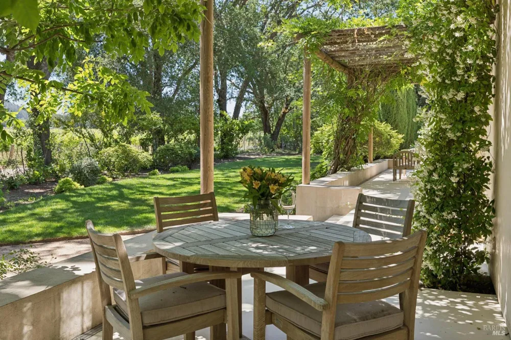 1110 Bale Lane Calistoga, CA 94515