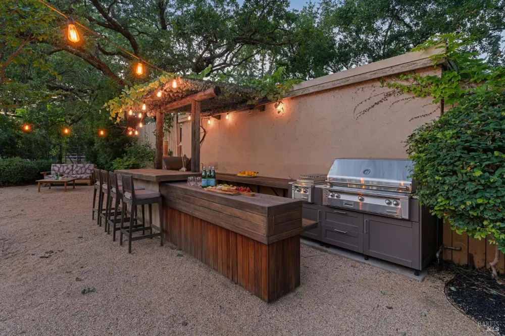 1110 Bale Lane Calistoga, CA 94515