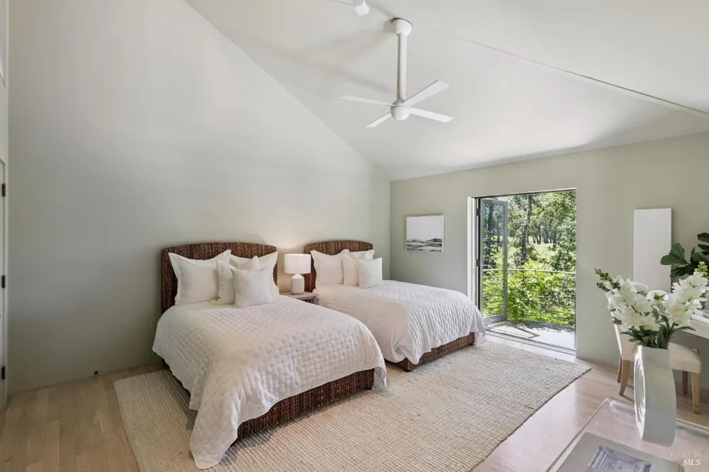 1110 Bale Lane Calistoga, CA 94515