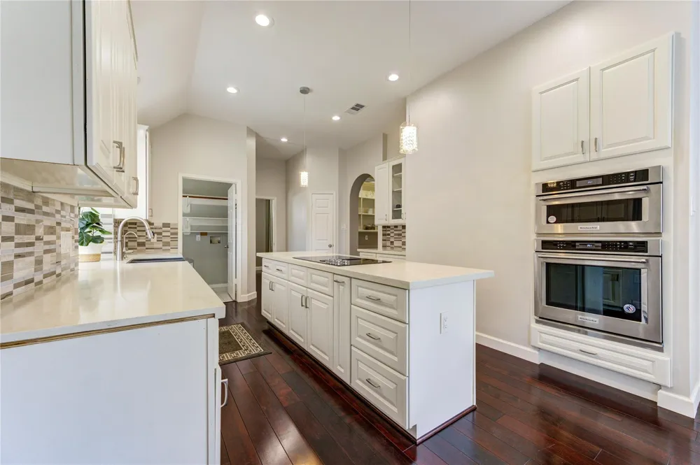 3223 Richland Drive Sugar Land, TX 77478