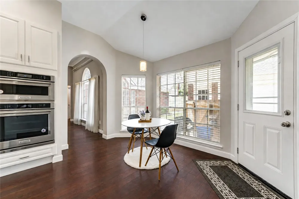 3223 Richland Drive Sugar Land, TX 77478