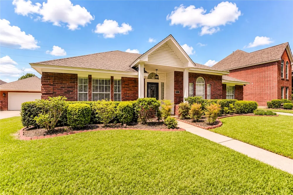 3223 Richland Drive Sugar Land, TX 77478