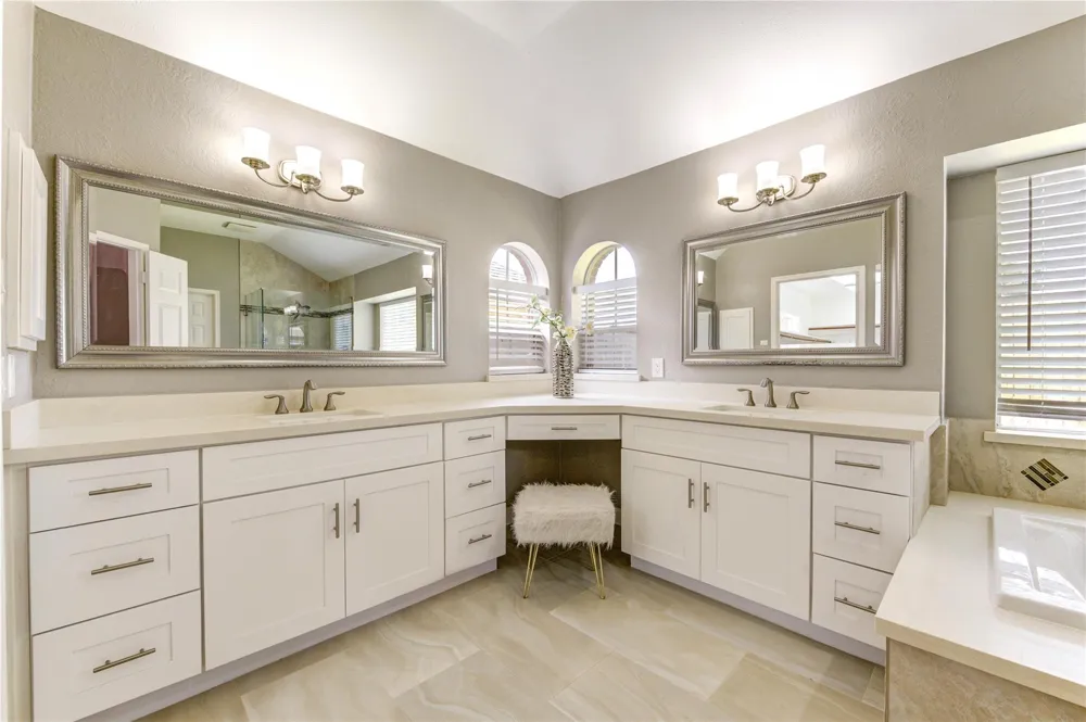 3223 Richland Drive Sugar Land, TX 77478