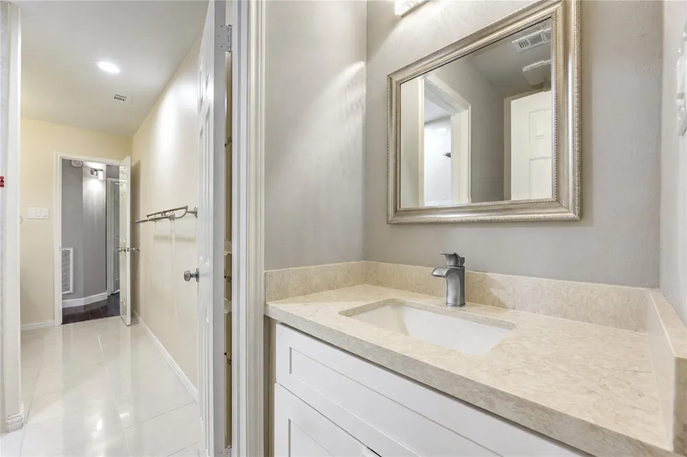 3223 Richland Drive Sugar Land, TX 77478