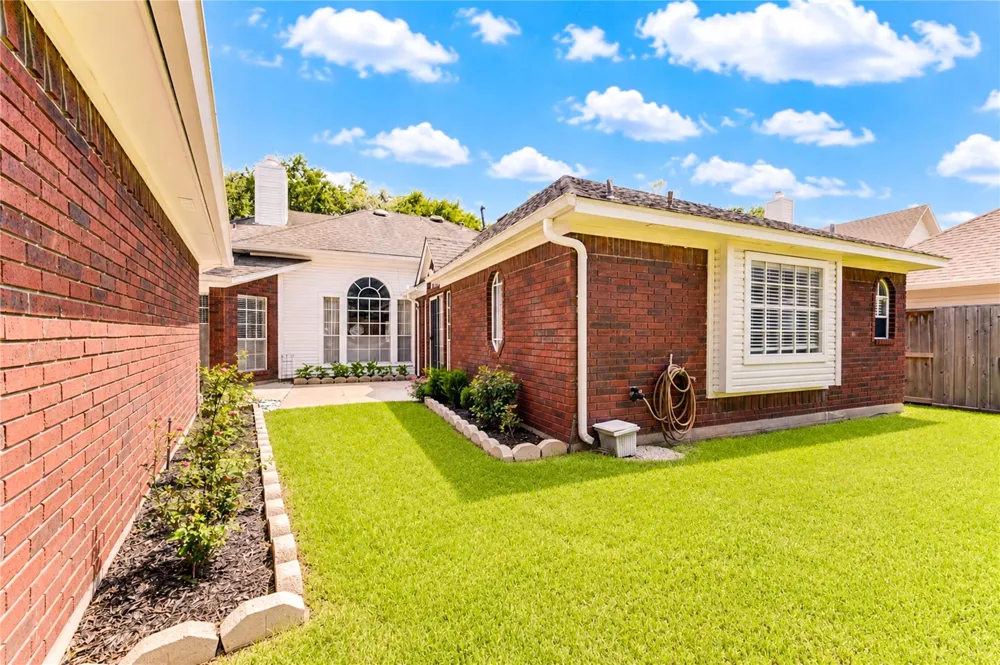 3223 Richland Drive Sugar Land, TX 77478