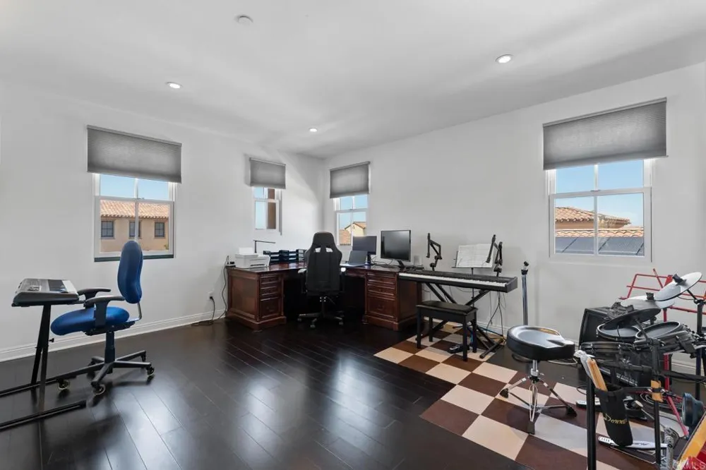 8746 Tillage Lane San Diego, CA 92127