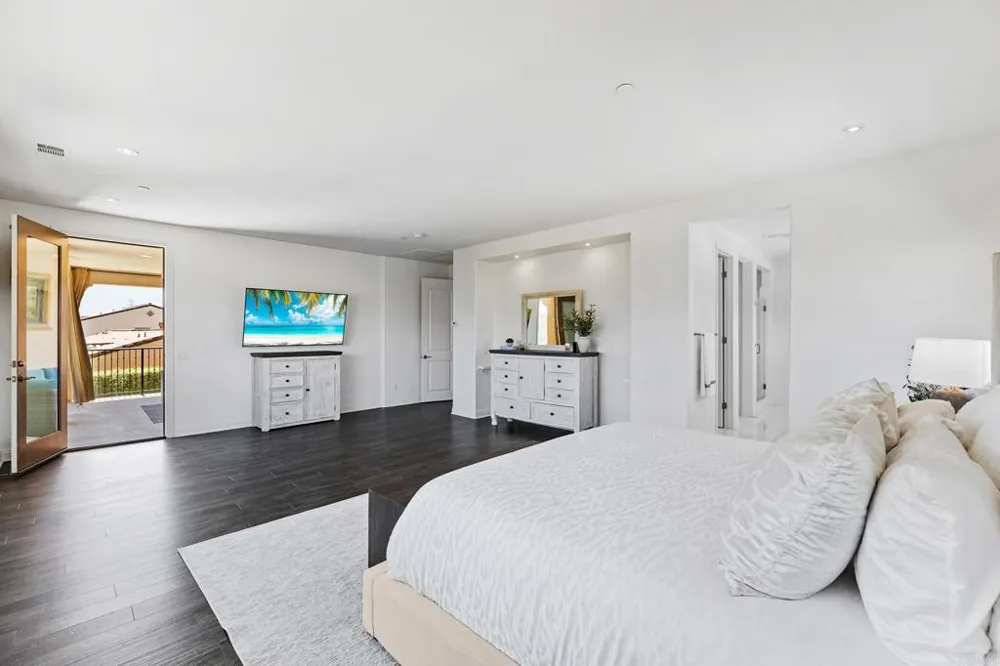 8746 Tillage Lane San Diego, CA 92127
