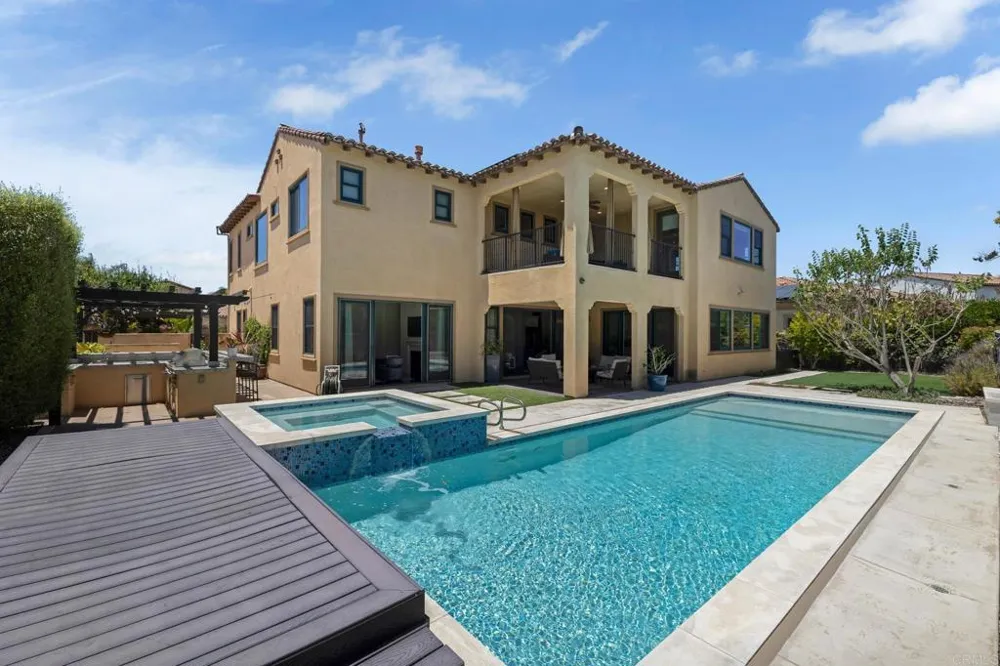 8746 Tillage Lane San Diego, CA 92127